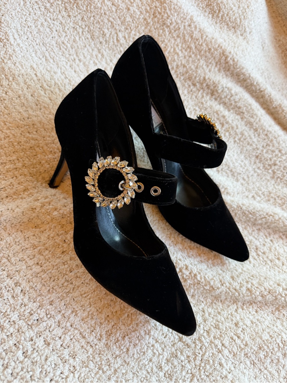 Authentic Italian Designer Velvet Heels Crystal Vine Buckle 7.5 $2,400